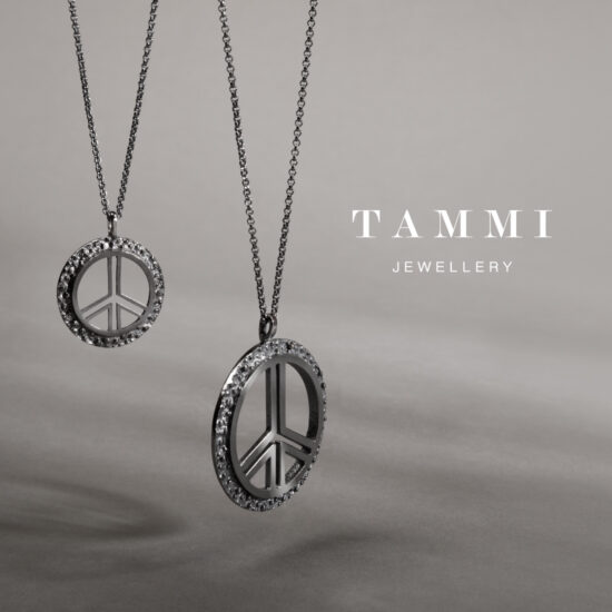 Peace rauhanmerkkiriipus L tummennettu - Tammi Jewellery
